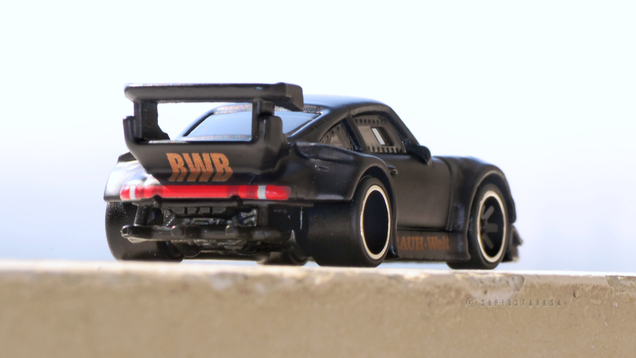 Illustration for article titled Teutonic Tuesday: RAUH-Welt Begriff 930 Turbo Up Close